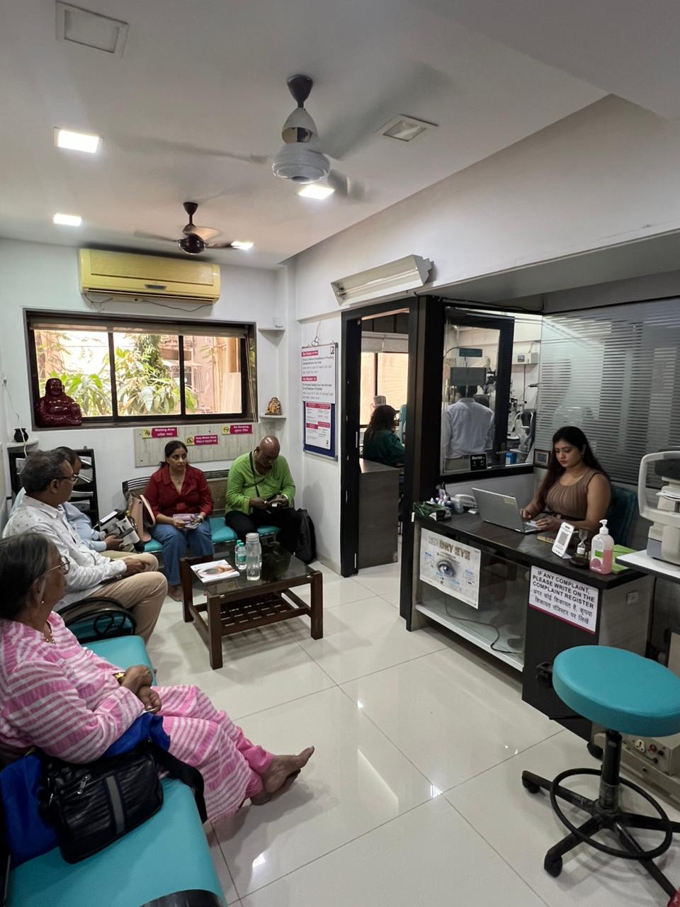 Suman Eye Clinic Reception
